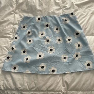 Princess Polly blue flower skirt